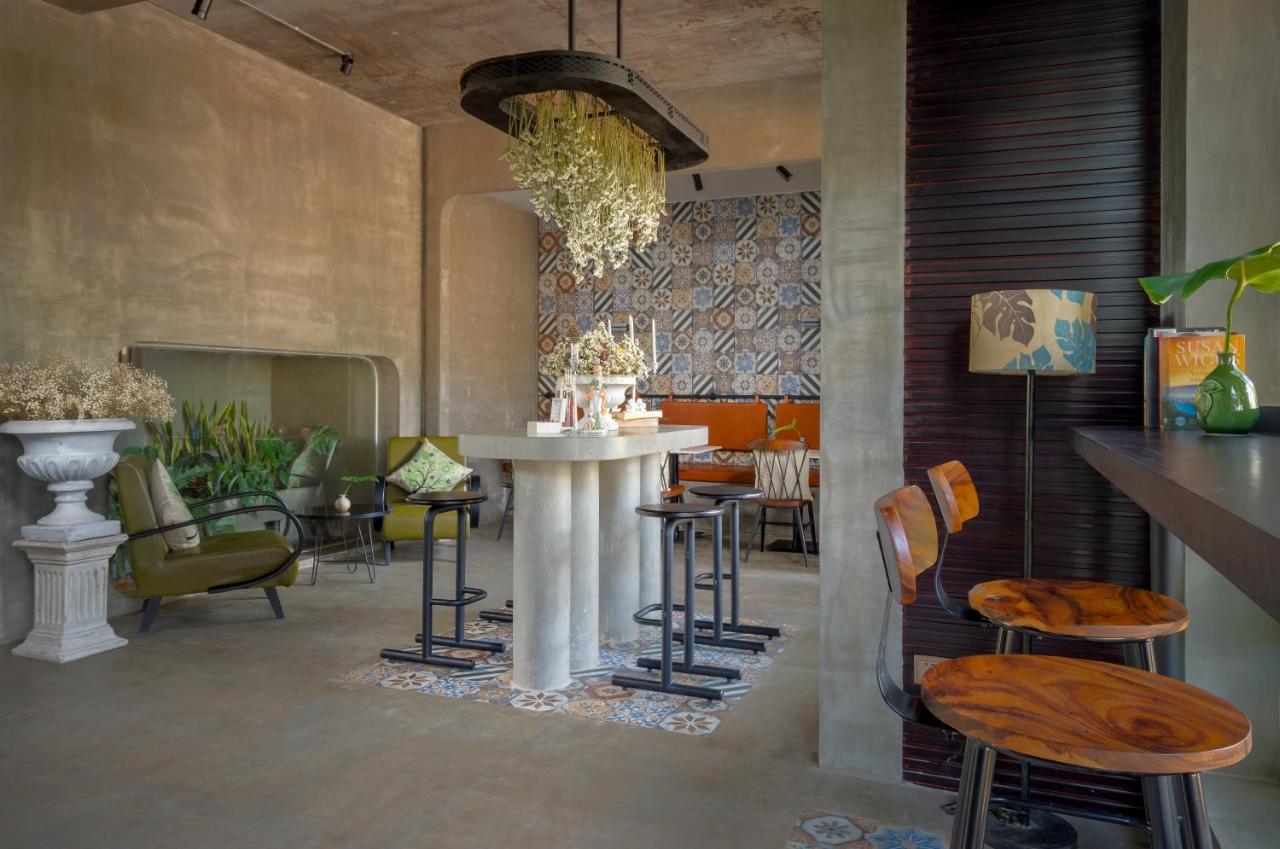 Eightfold Urban Resort Siem Reap Exterior foto The interior of the restaurant