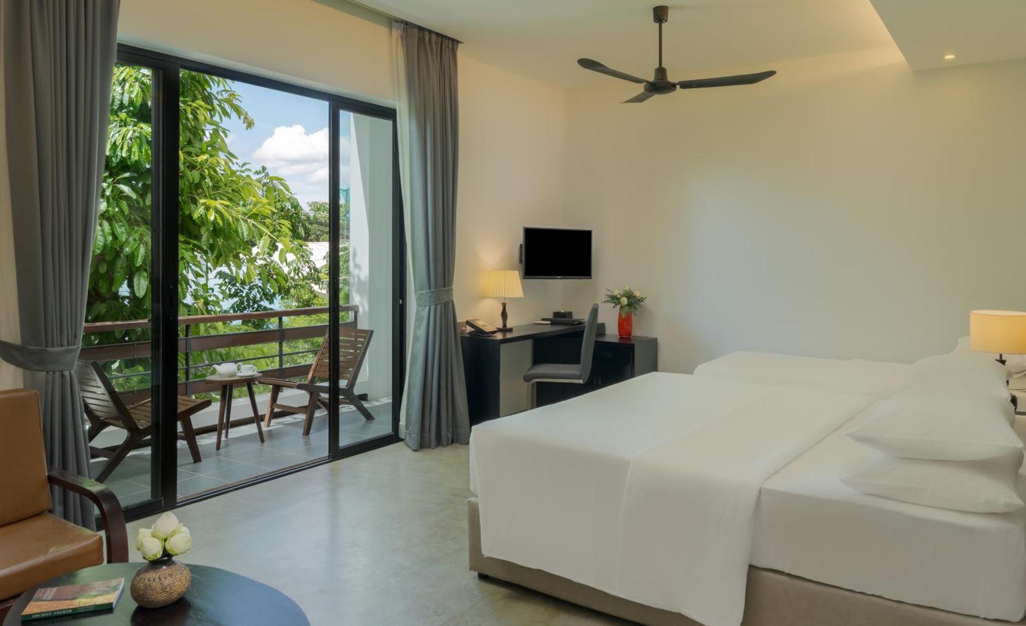 Eightfold Urban Resort Siem Reap Exterior foto
